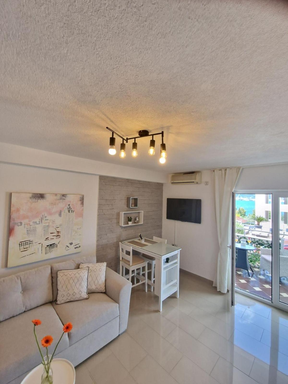 Apartments Silva With A View Of Sea Trogir Extérieur photo