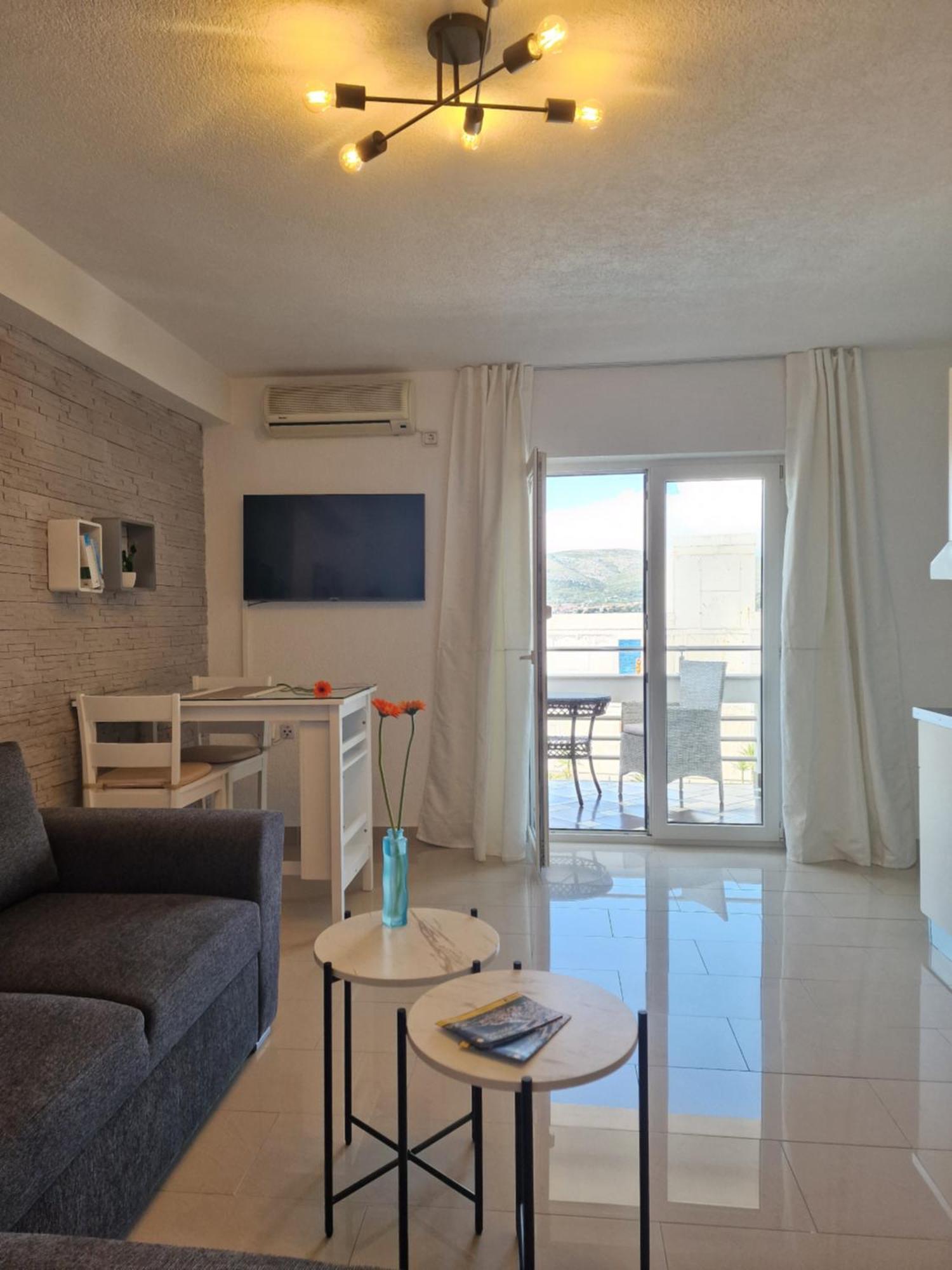 Apartments Silva With A View Of Sea Trogir Extérieur photo