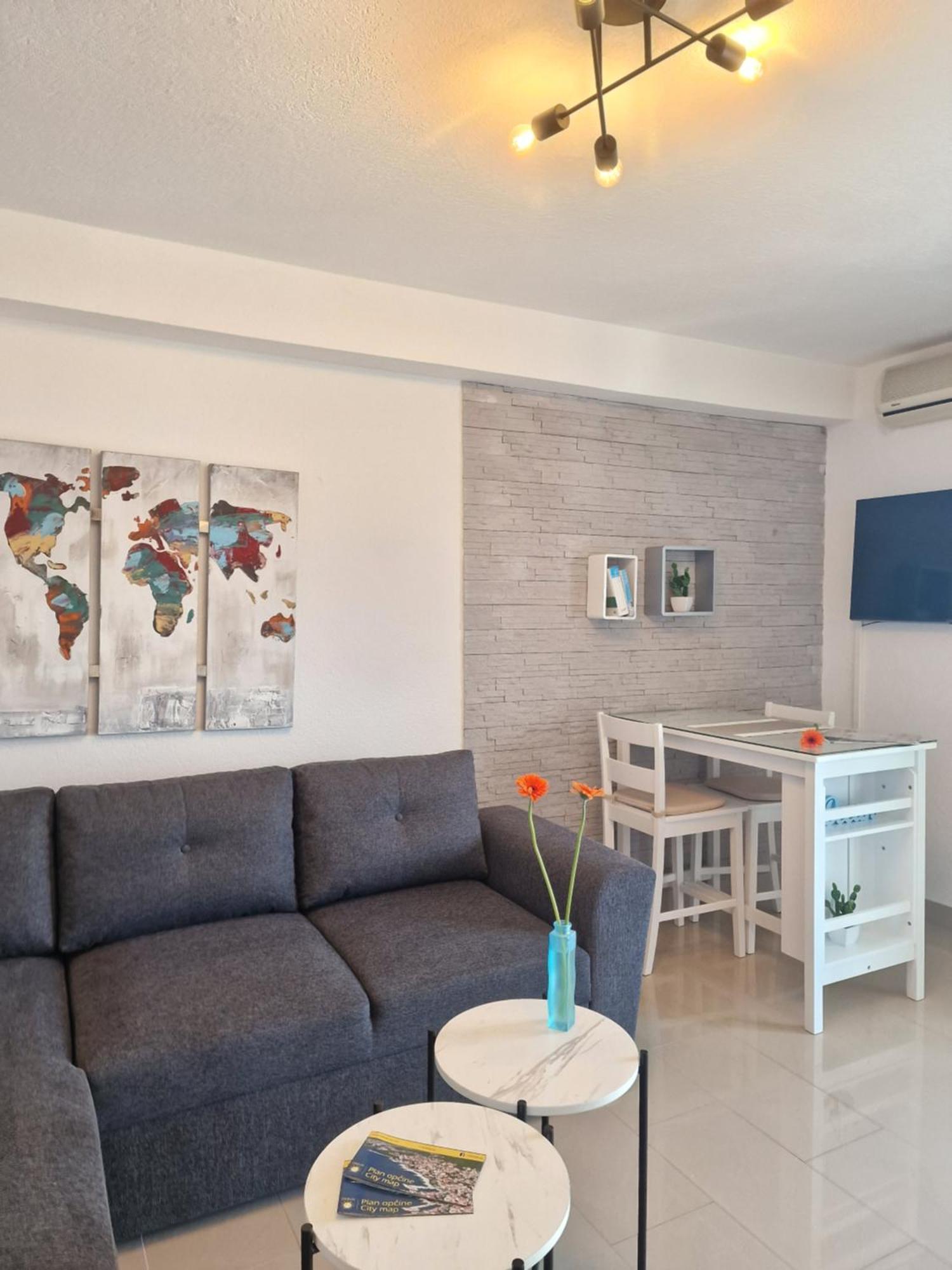 Apartments Silva With A View Of Sea Trogir Extérieur photo