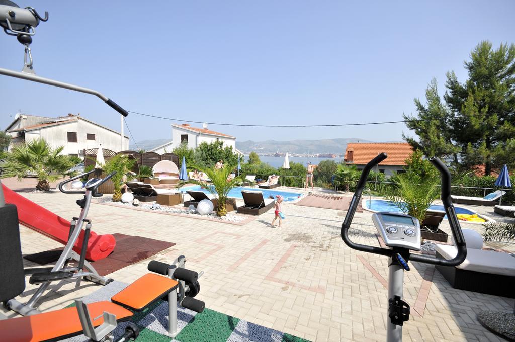 Apartments Silva With A View Of Sea Trogir Extérieur photo