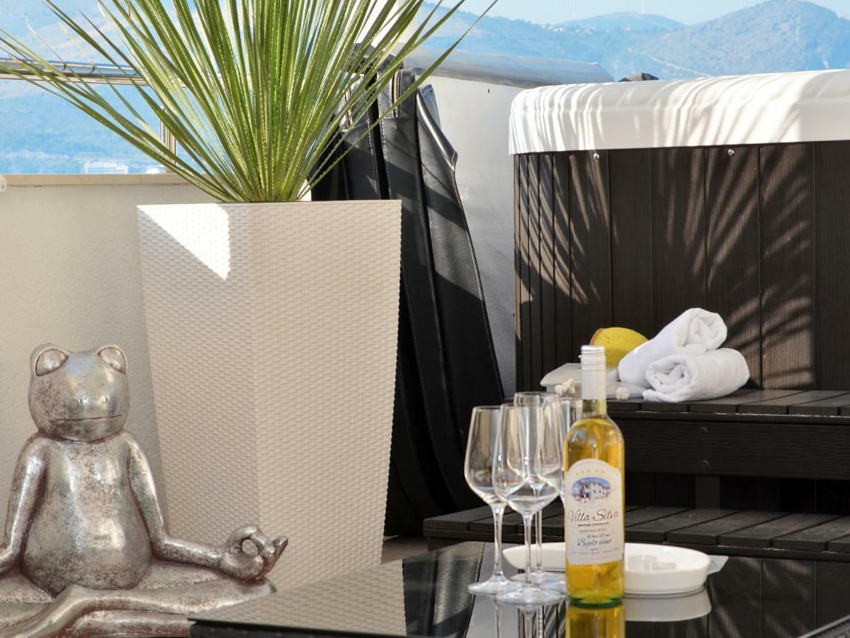 Apartments Silva With A View Of Sea Trogir Extérieur photo
