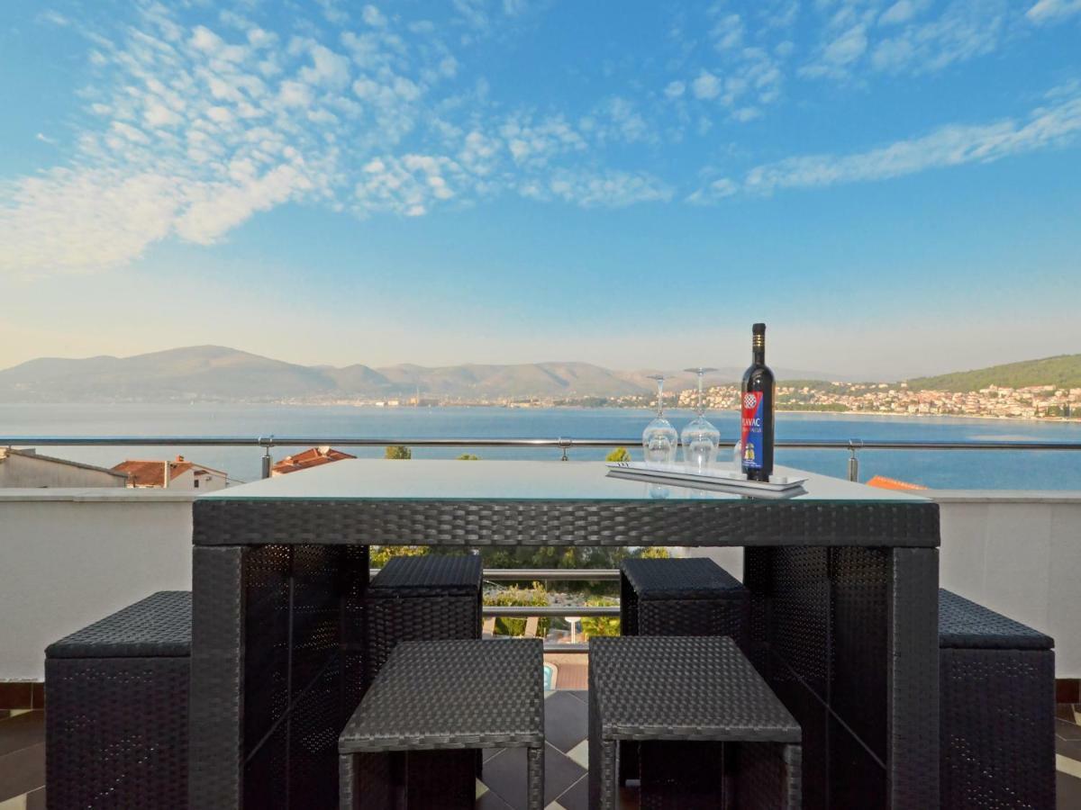 Apartments Silva With A View Of Sea Trogir Extérieur photo