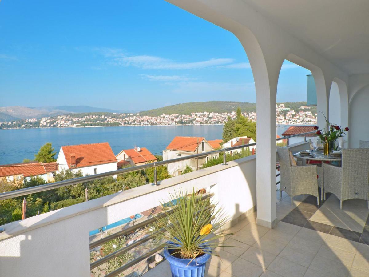 Apartments Silva With A View Of Sea Trogir Extérieur photo
